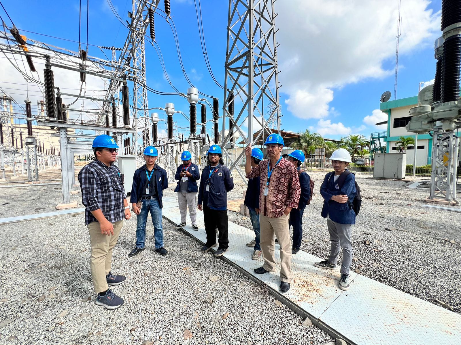 Kunjungan Teknik Elektro UNRIKA ke PLN post thumbnail image